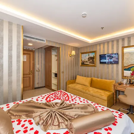 Aprilis Gold - Special Category Istanbul