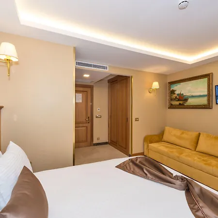 Aprilis Gold - Special Category Hotell