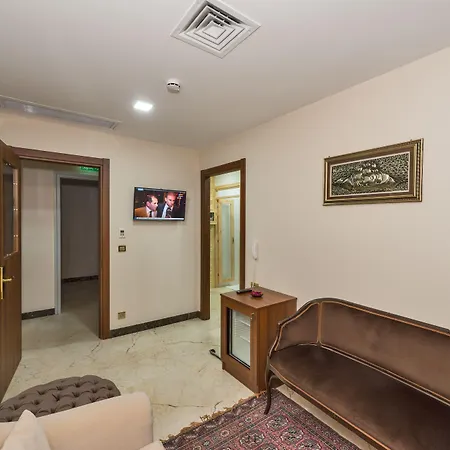 Aprilis Gold - Special Category Hotel